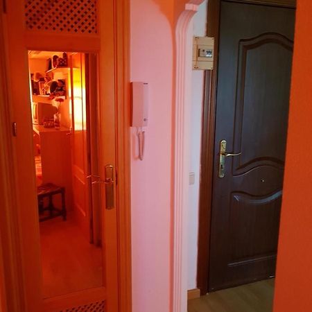 Apartamento Frente Al Mar โรเกตัสเดมาร์ ภายนอก รูปภาพ