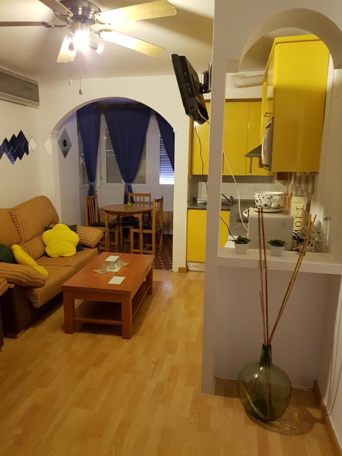 Apartamento Frente Al Mar โรเกตัสเดมาร์ ภายนอก รูปภาพ