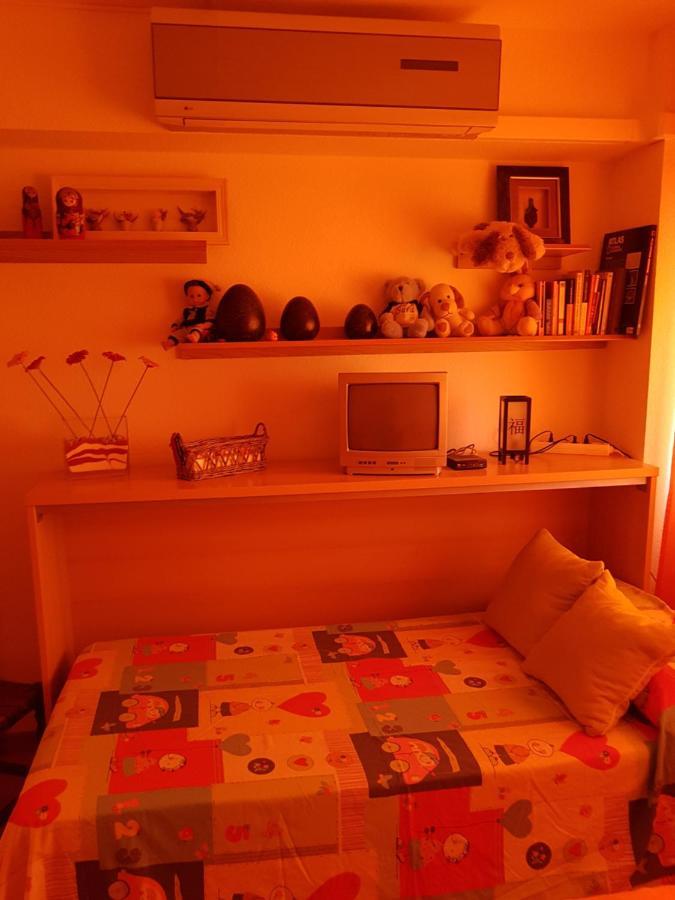 Apartamento Frente Al Mar โรเกตัสเดมาร์ ภายนอก รูปภาพ