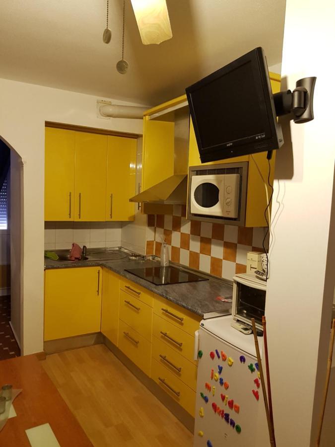 Apartamento Frente Al Mar โรเกตัสเดมาร์ ภายนอก รูปภาพ